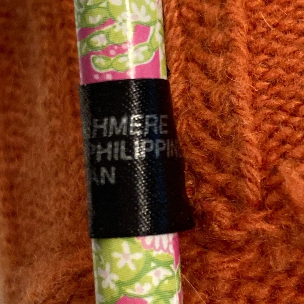 Portolano cashmere burnt Orange Gloves with Floral Design one size